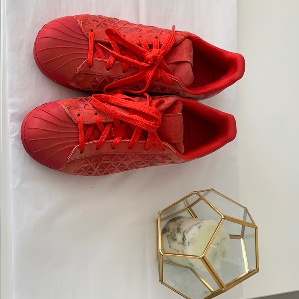 Adidas Sneakers